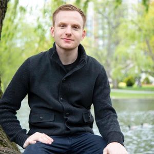 Meet your Posher, Dominic